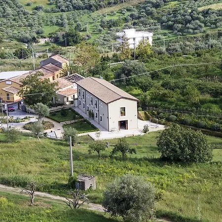 Farm stay Il Casale Di Gurafi Barcellona-Pozzo di Gotto